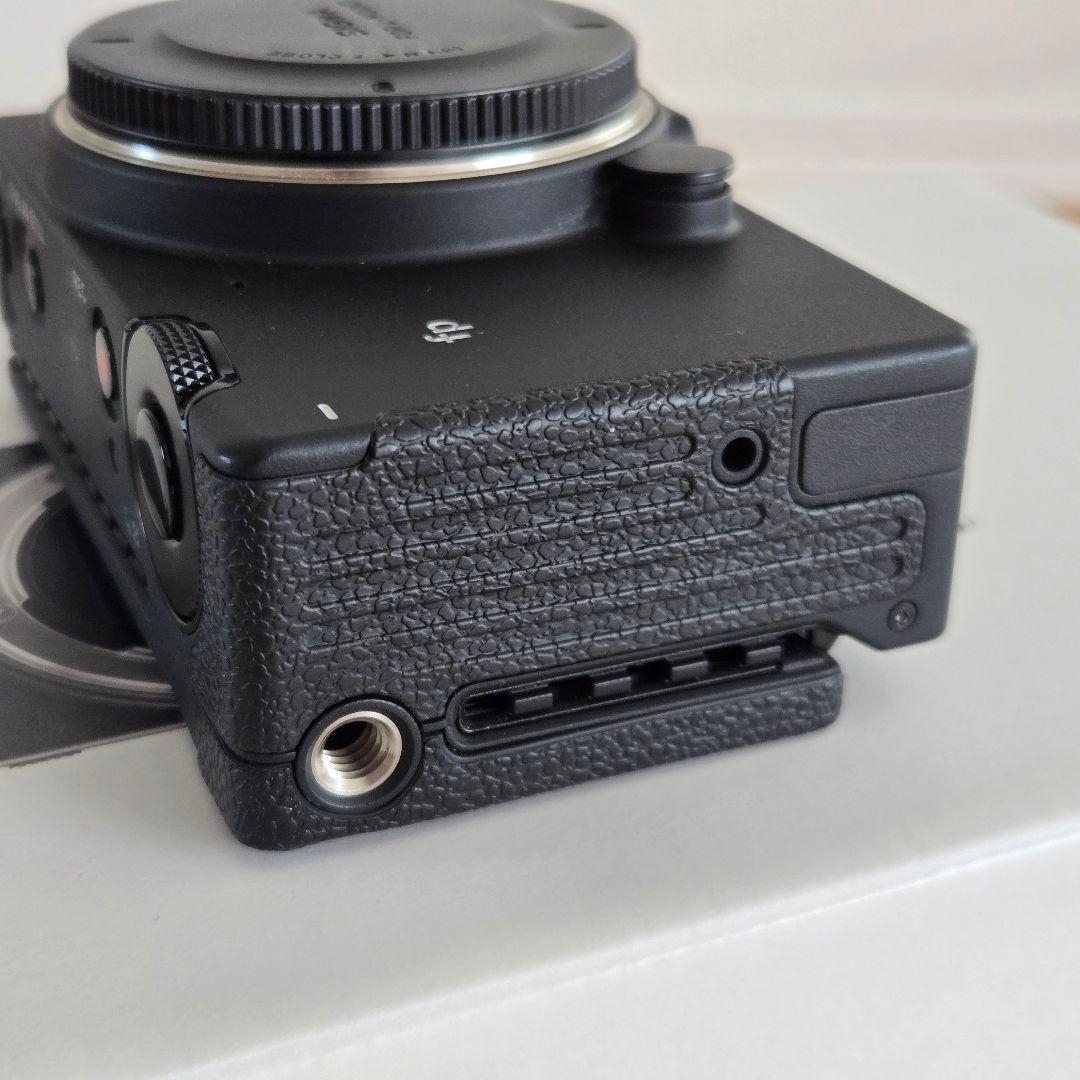 SIGMA fp ミラーレスカメラ 45mmレンズキット