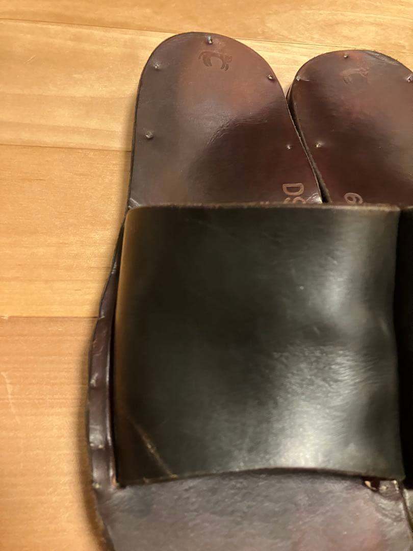 ユッタニューマン　jutta neumann simone サンダル　D9