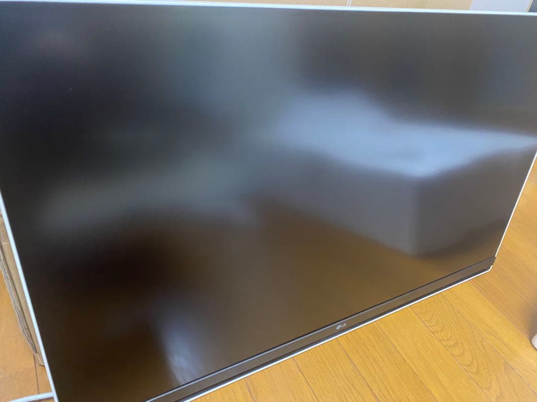 LG 32SQ780S-W/LG 31.5インチ4K (スタンド付き)