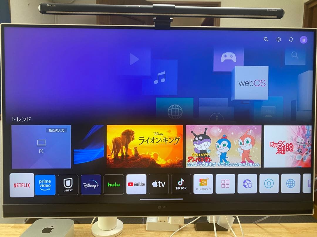 LG 32SQ780S-W/LG 31.5インチ4K (スタンド付き)