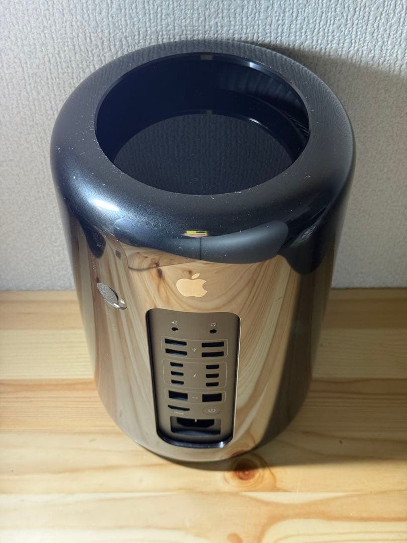 Macデスクトップ Mac Pro Late 2013 Xeon E5/32Gb/120Gb