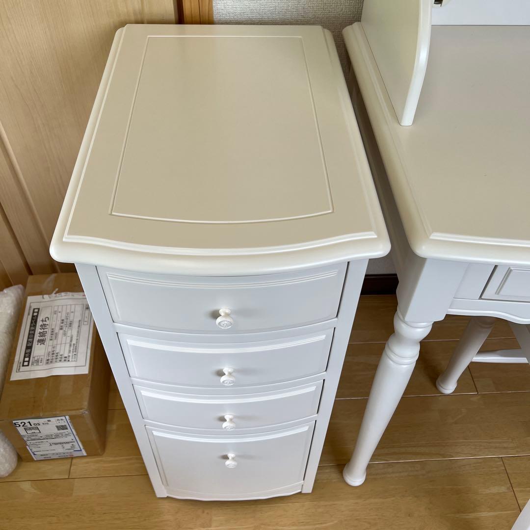 専用ページまとめ買い割引価格リリーホワイト 木製チェスト 4段 引き出し付き