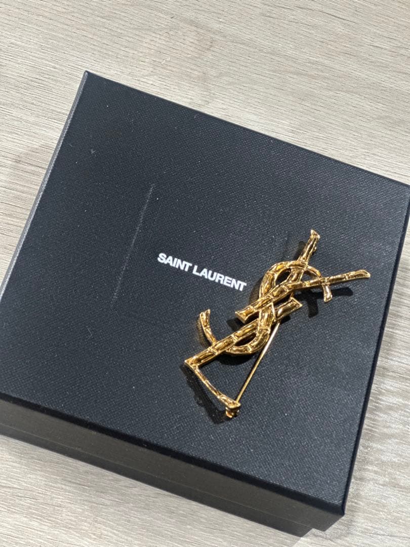 SAINT LAURENT ブローチ　ゴールド