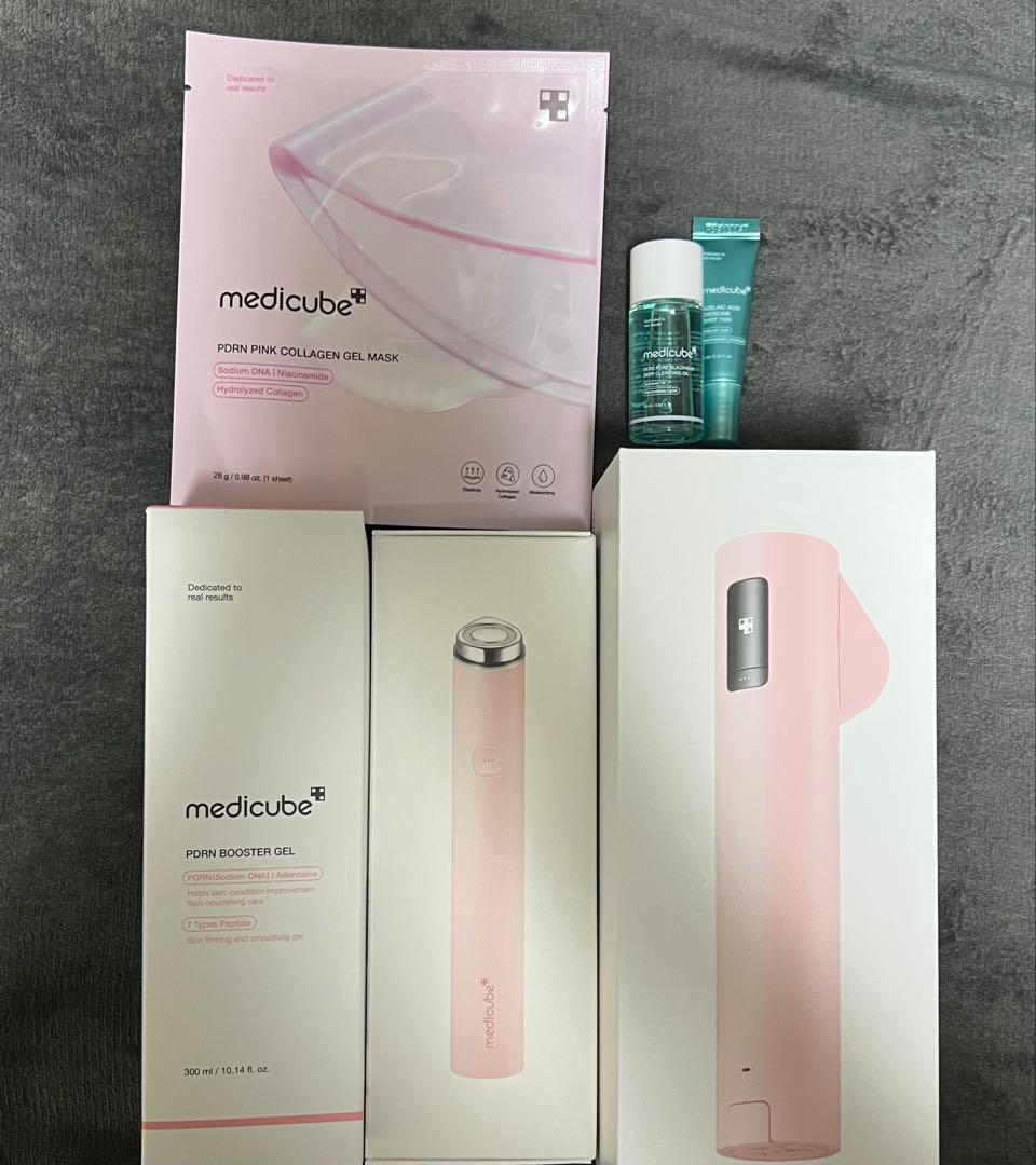 medicube BOOOSTER PRO MINI ピンク