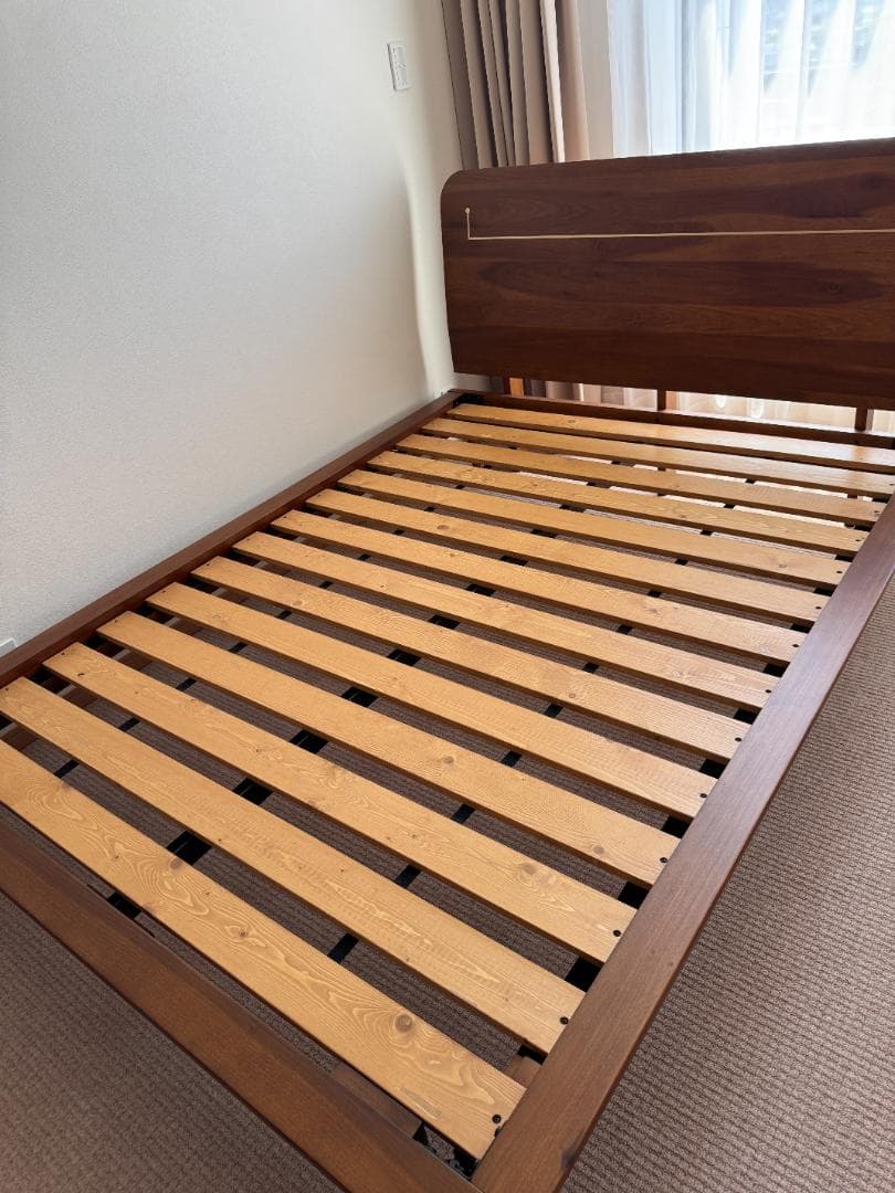 Yt【引き取り限定】ダブル ベッドフレーム & マットレス