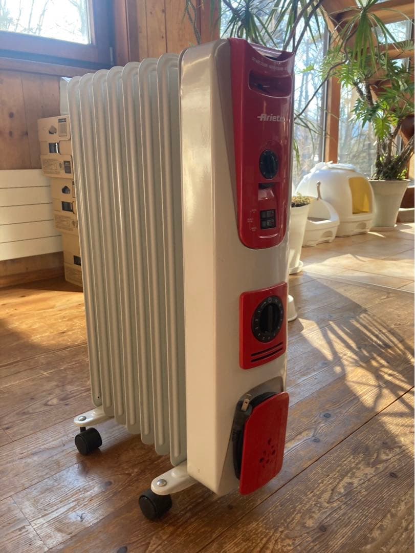 Ariete オイルヒーター 1200W キャスター付き 静音 暖房