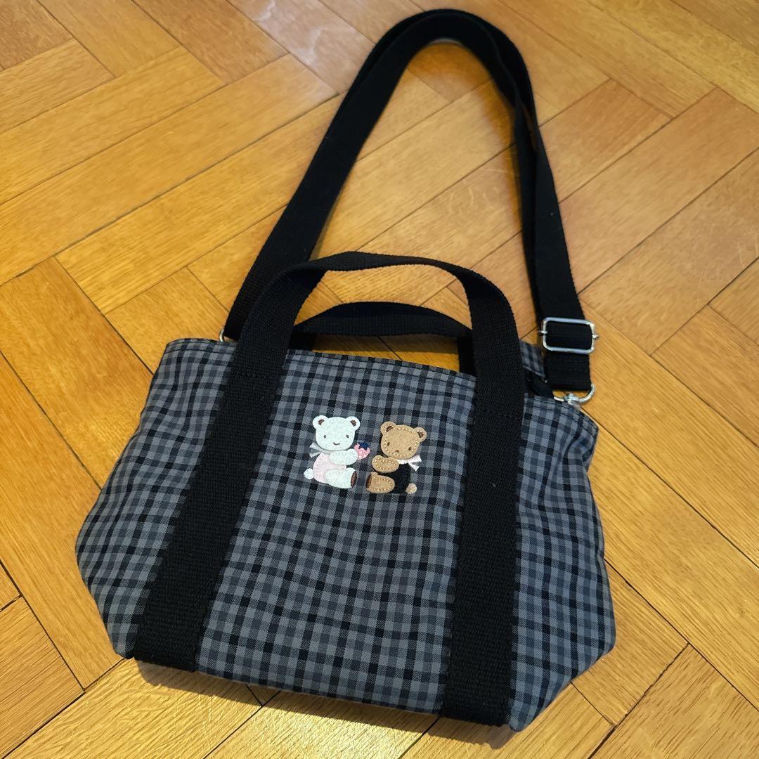 ファミリアチェックショルダーバッグ　ふるさと納税