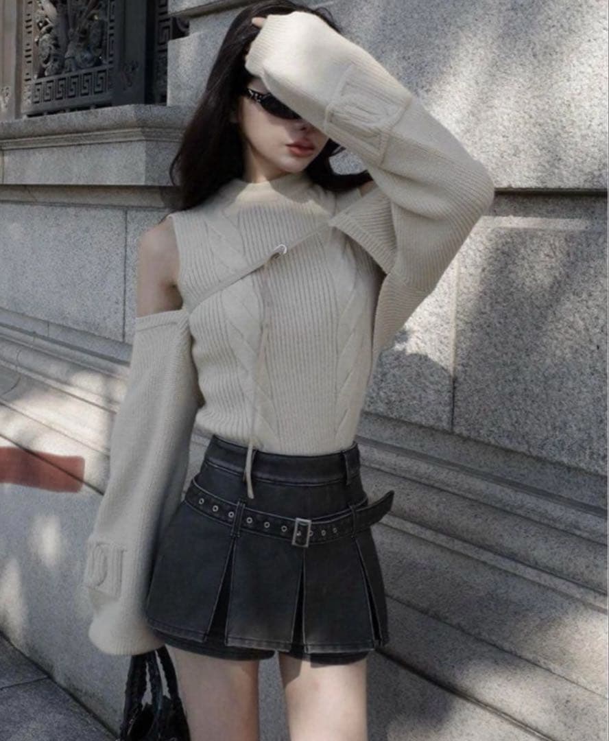 アンティークレザープリーツショートパンツ S ブラック　Darich