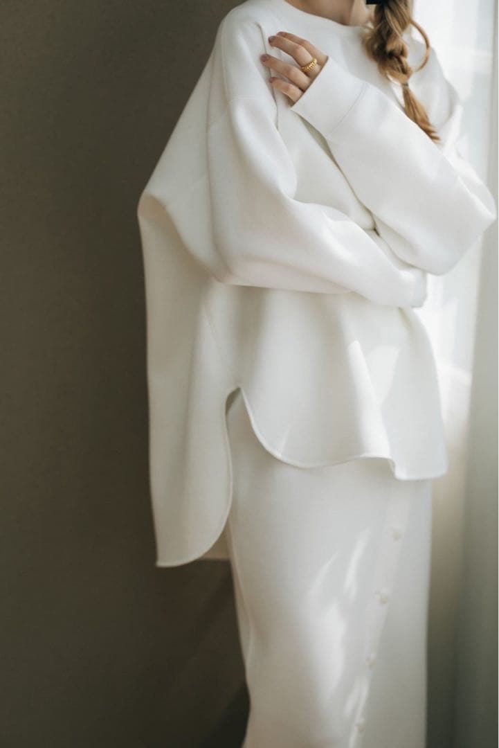 pois ポワ　マシュマロプルオーバー　新品未使用