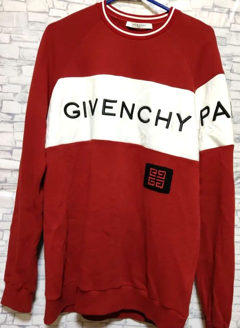 GIVENCHY　ジバンシー ロゴ入り 定価10万 トレーナー