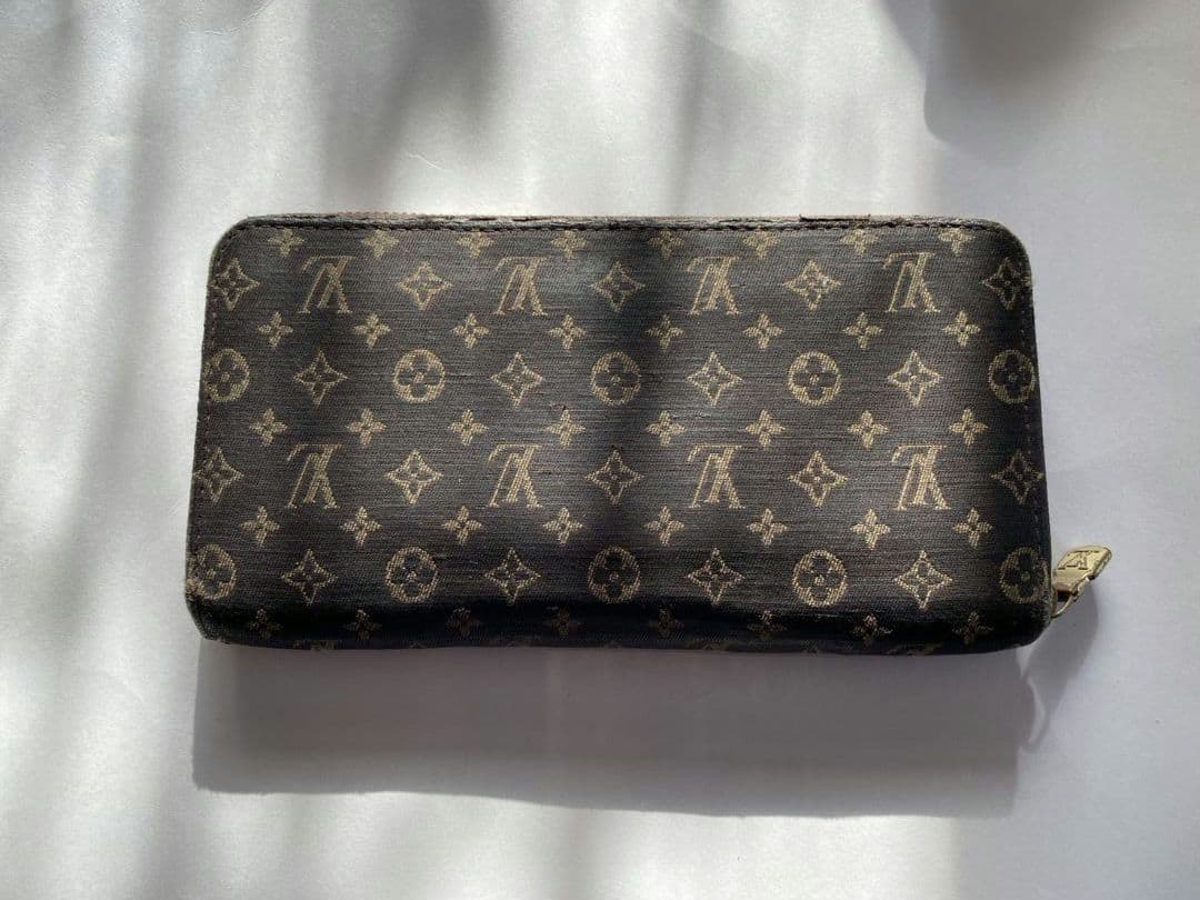 M*)様 LOUIS VUITTON 長財布