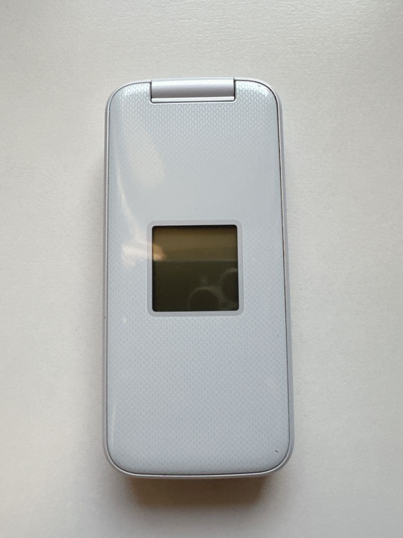 docomo 楽々フォン F-01M