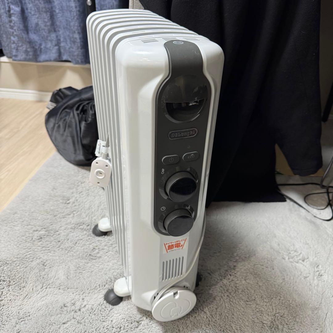 【中古】デロンギ オイルヒーター RHJ35M0812-DG