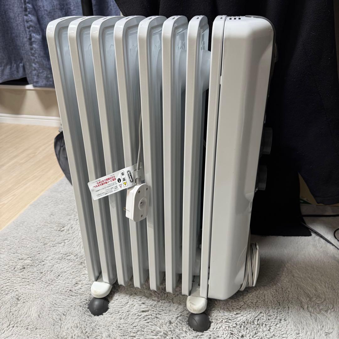 【中古】デロンギ オイルヒーター RHJ35M0812-DG