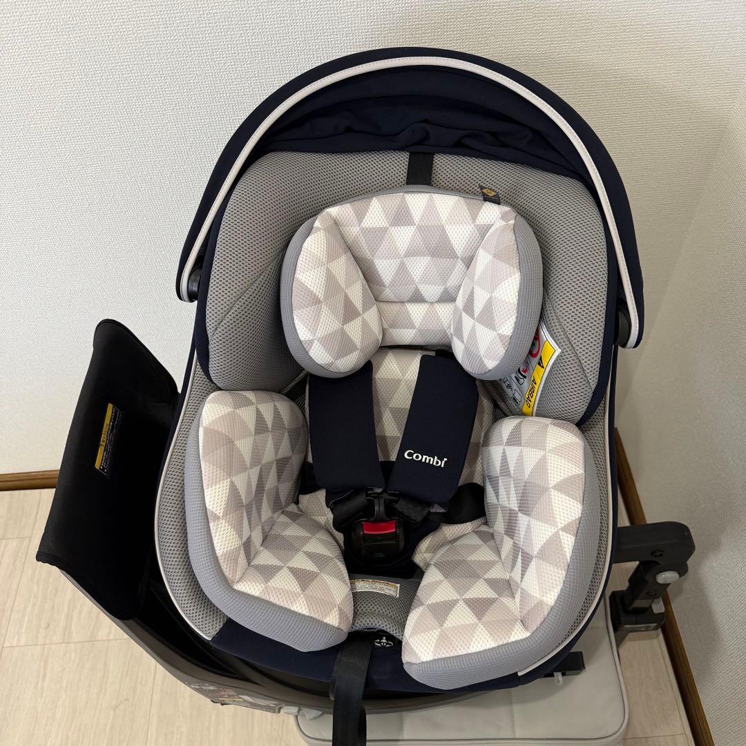 【極美品】コンビクルムーヴスマート JN-570 チャイルドシート