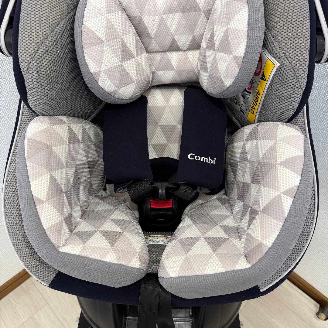 【極美品】コンビクルムーヴスマート JN-570 チャイルドシート