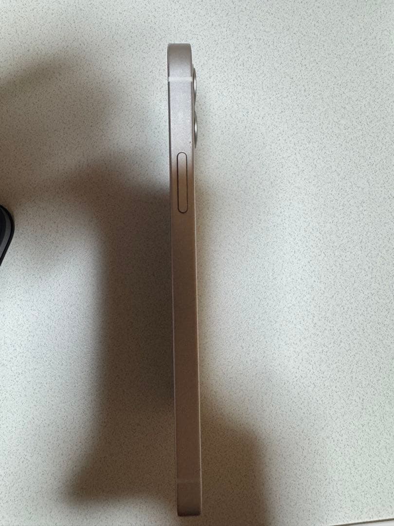 iPhone 12 ホワイト