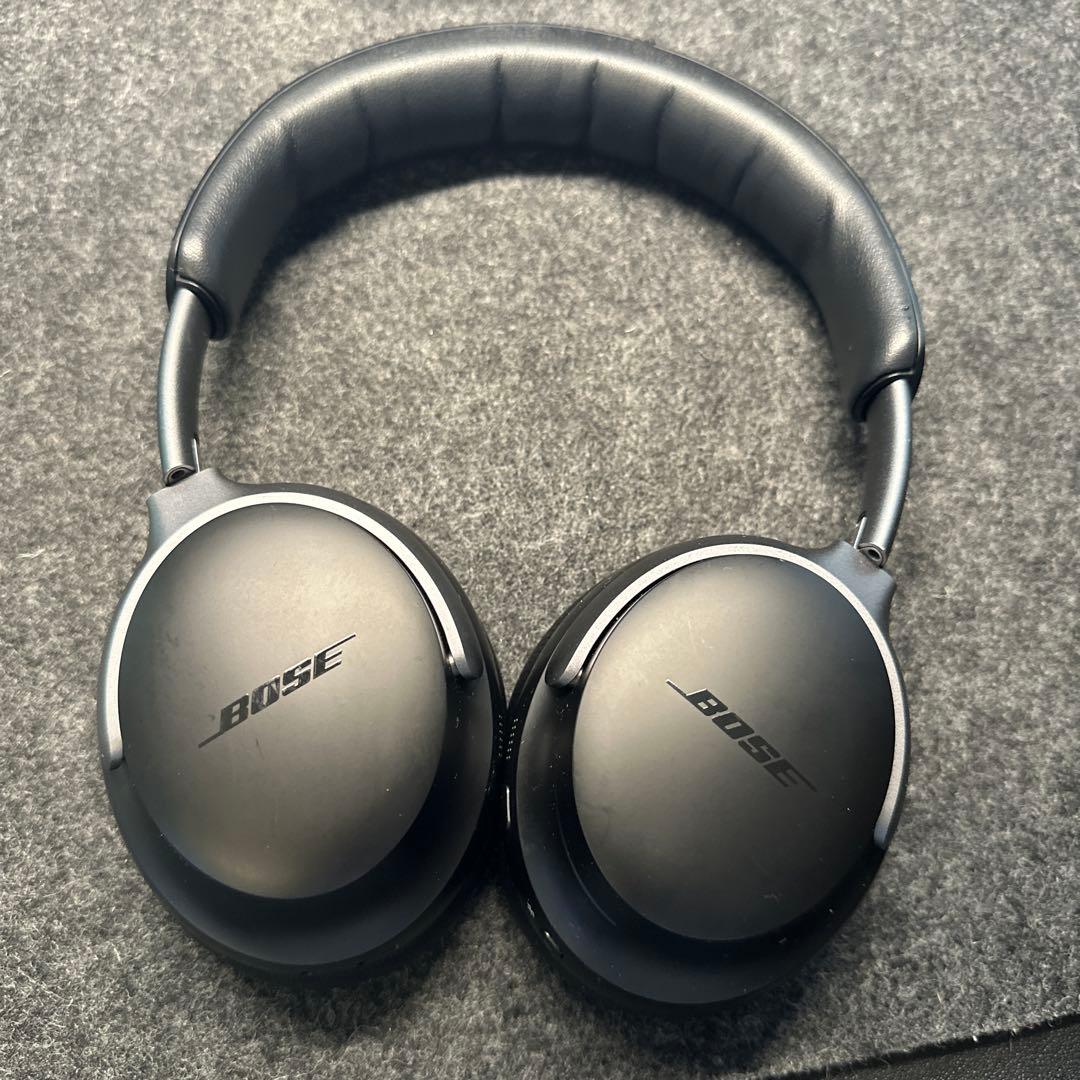 Bose QuietComfort Ultra Headphones カバー付き