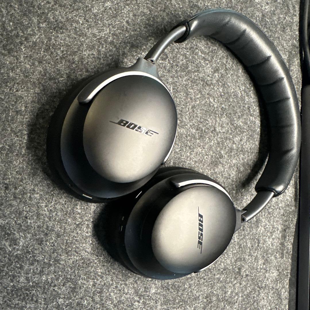 Bose QuietComfort Ultra Headphones カバー付き