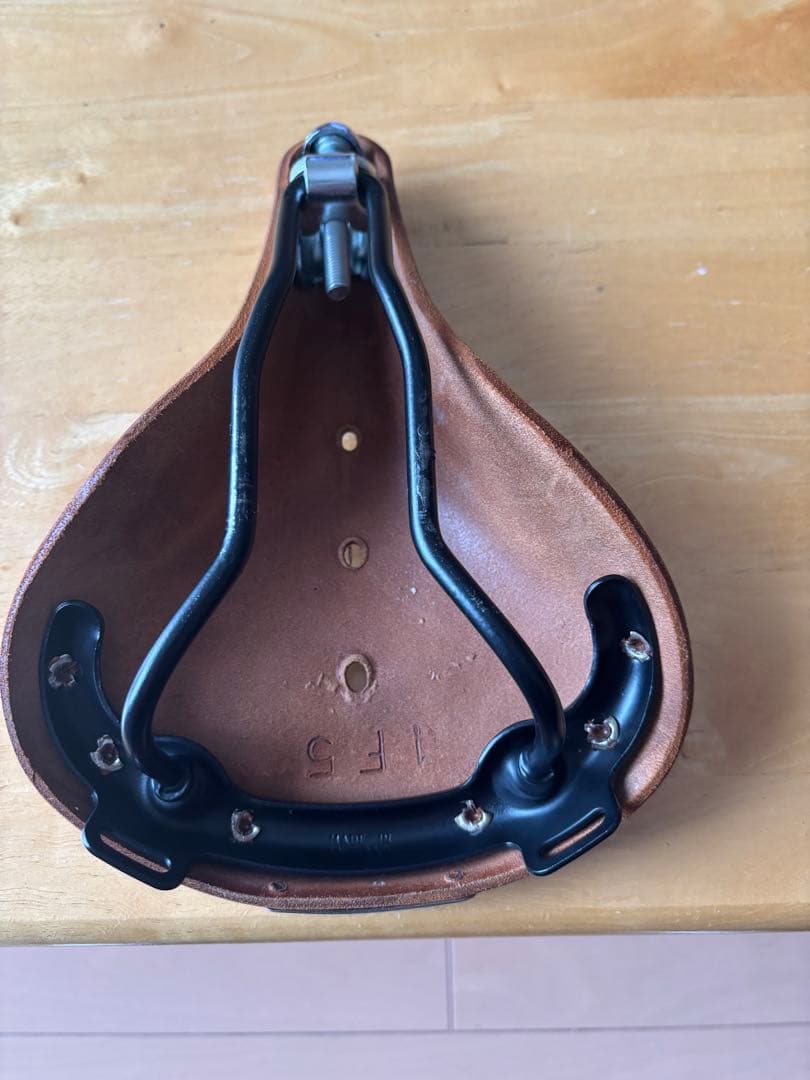 BROOKS B17 ブルックス サドル　ハニー