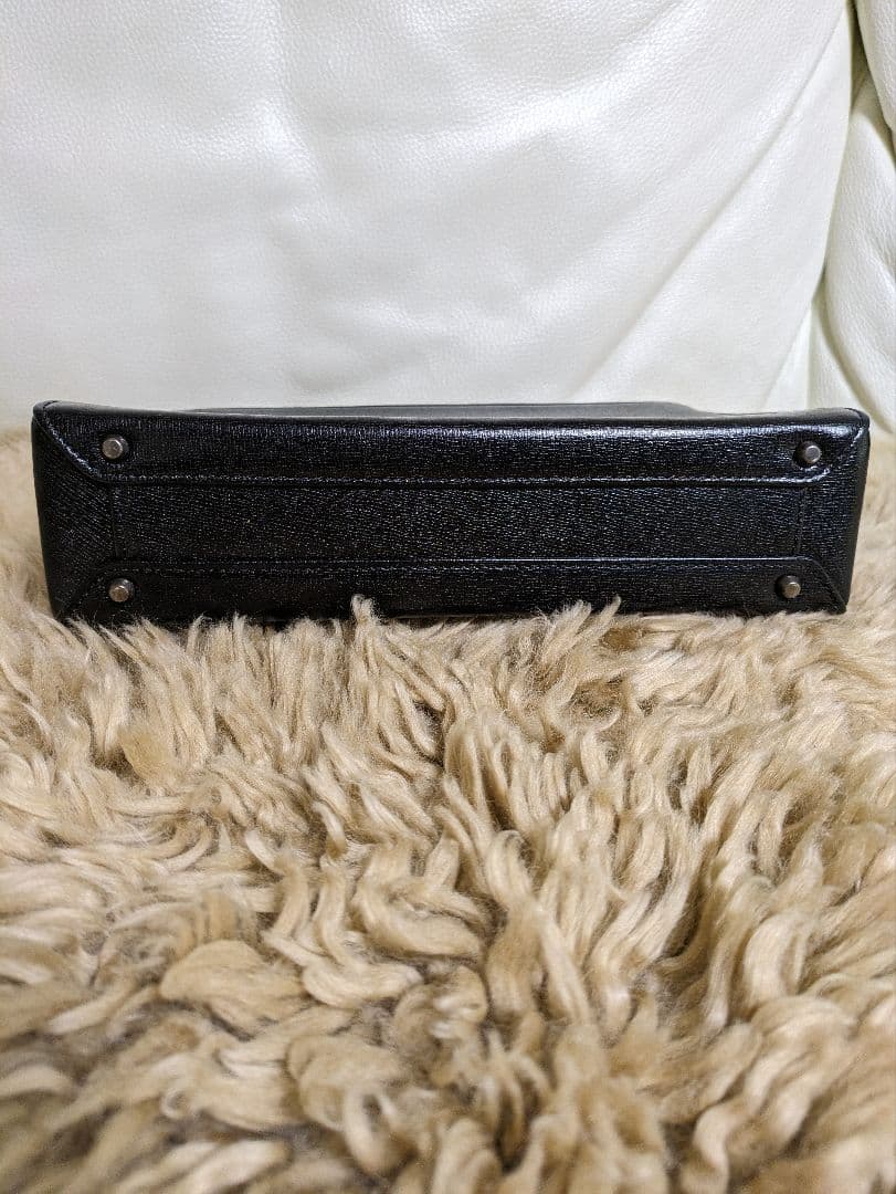 【ギミック有】【美品】ungaro ウンガロ　ハンドバッグ　黒　フォーマル　本革