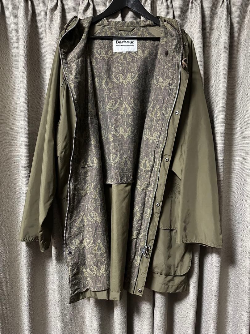 【レア】ホワイトマウンテニアリング×バブアー HIKING JACKET カーキ