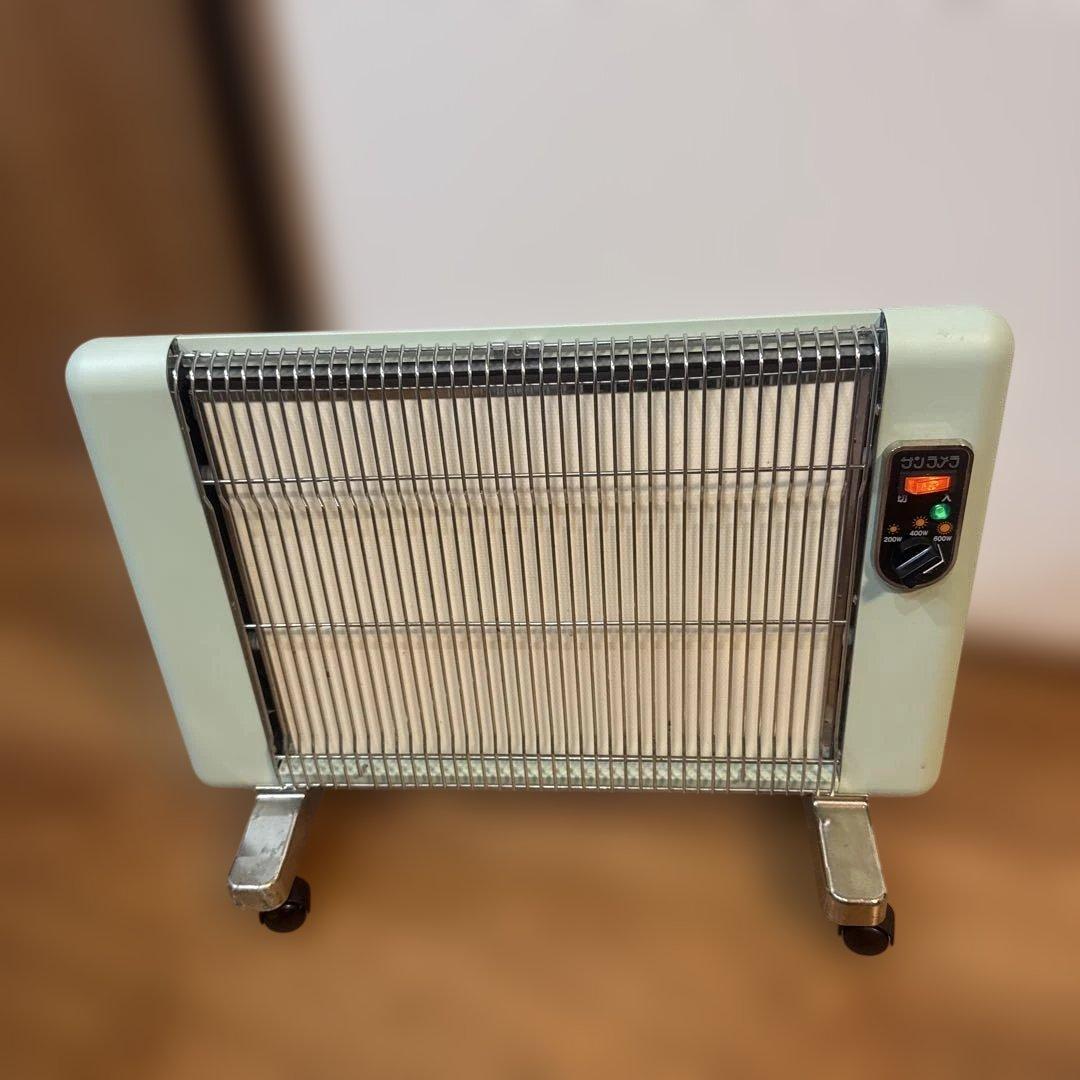 サンラメラ 600W 遠赤外線ヒーター　クラシックグリーン