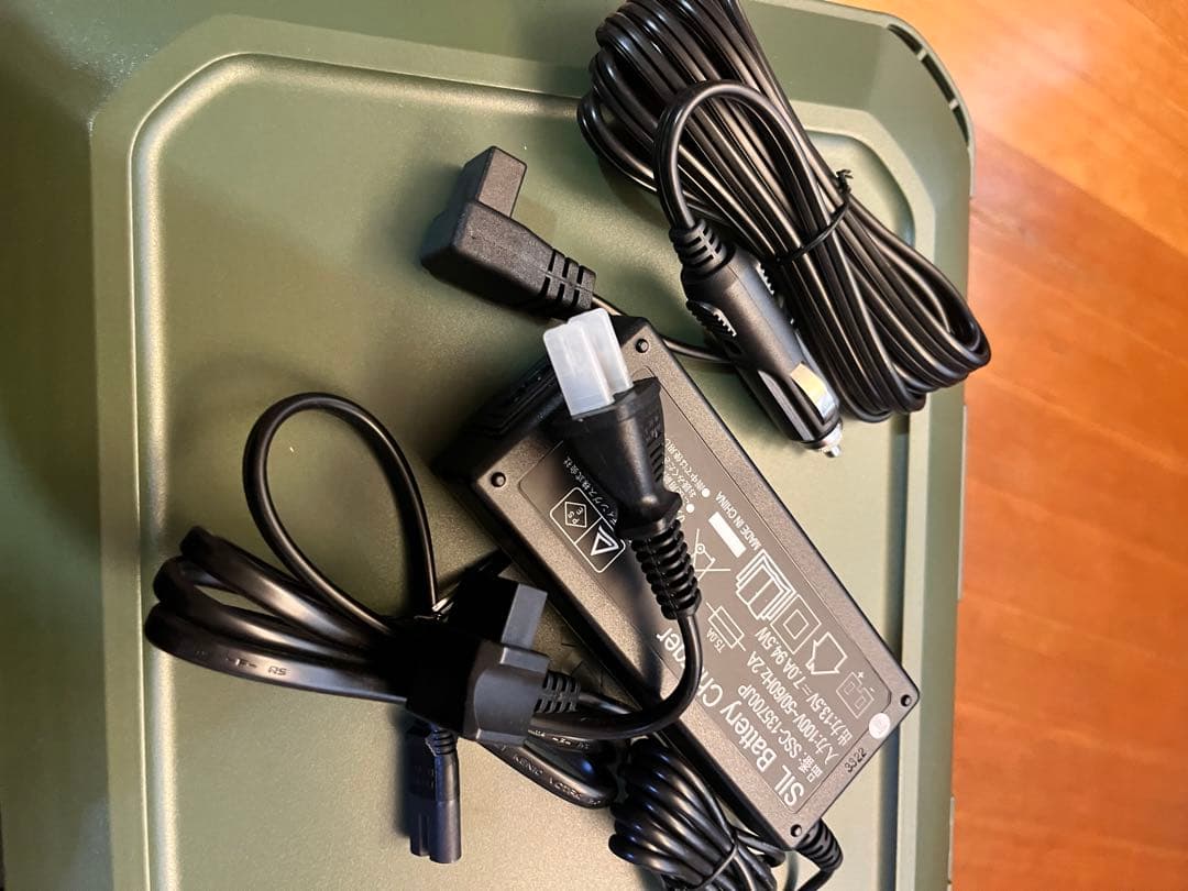 HiKOKI 冷温庫 オリーブグリーン コンパクトUL18dc