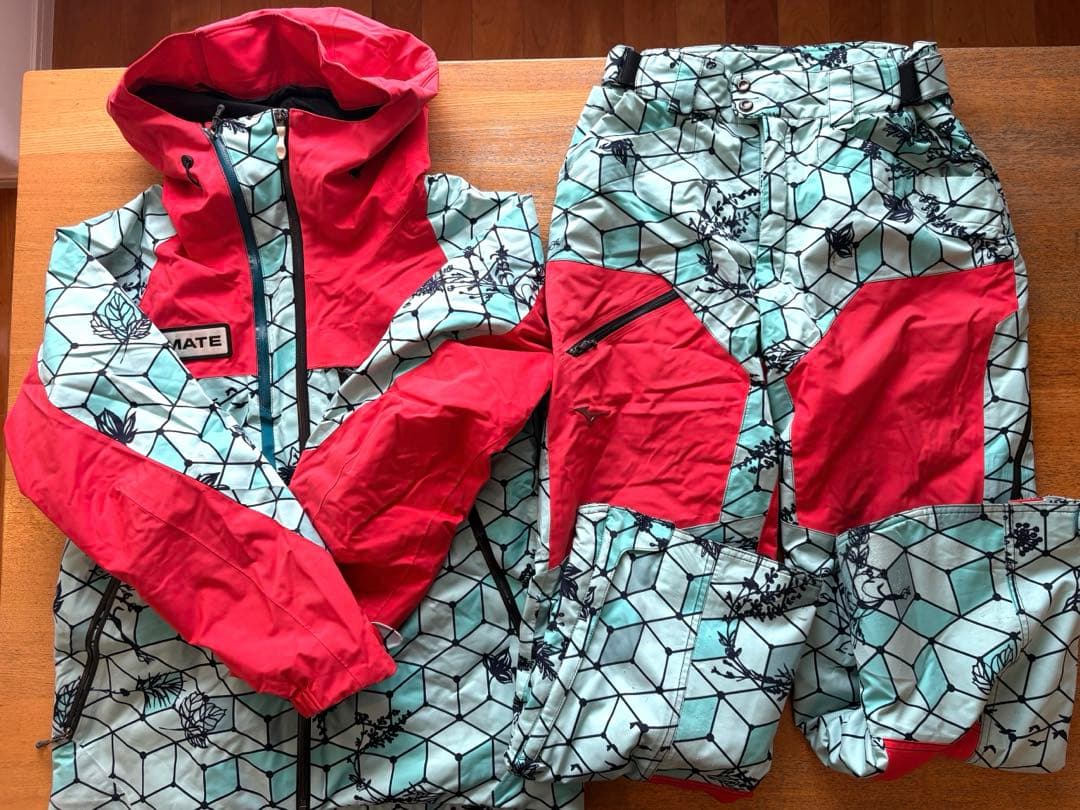 ミズノスキーウェア デモモデル　サイズM中古　メイトモデル　デモチーム　中古