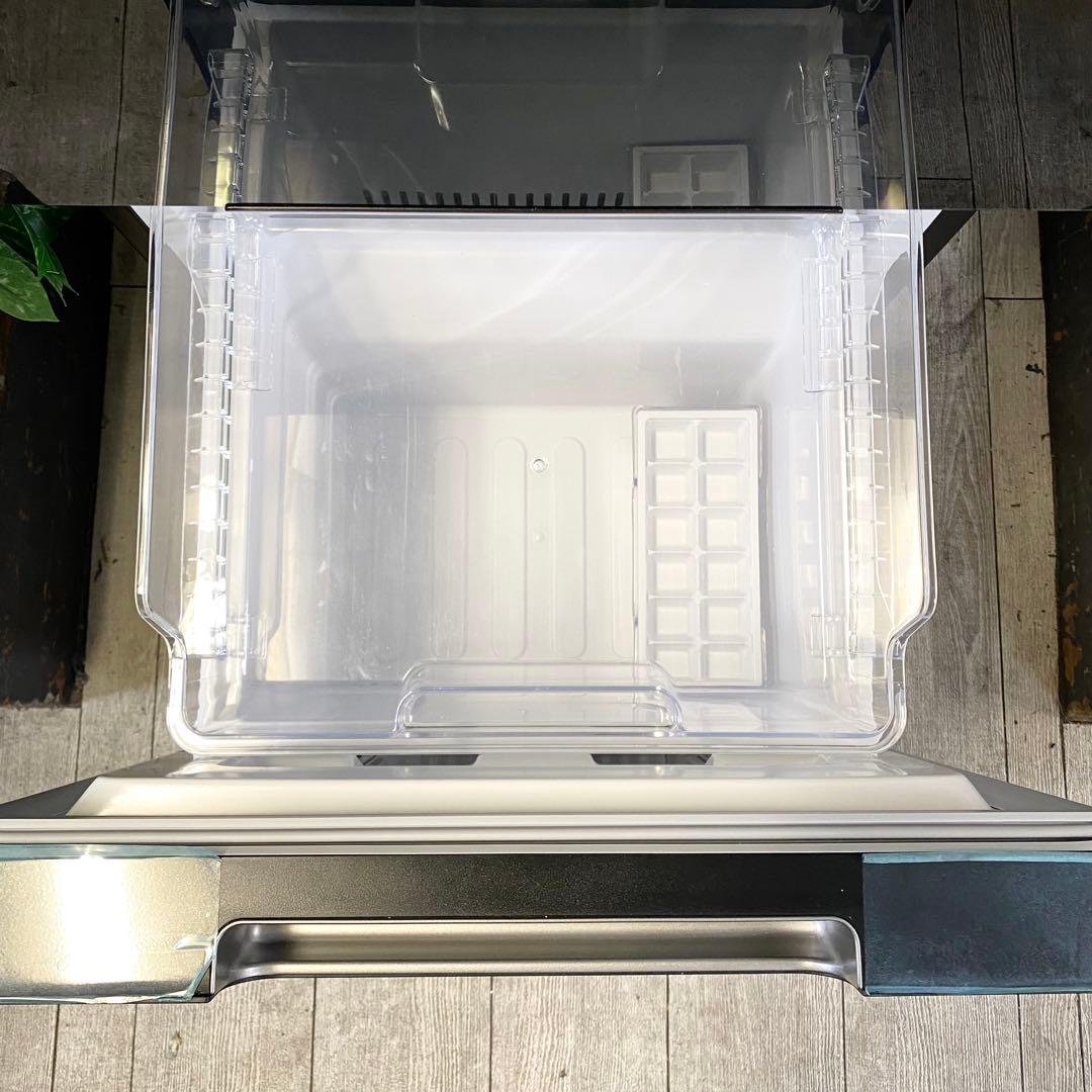 人気のブラックガラスドア！かなりカッコいい！どっちも付け替え♪冷凍冷蔵庫152L