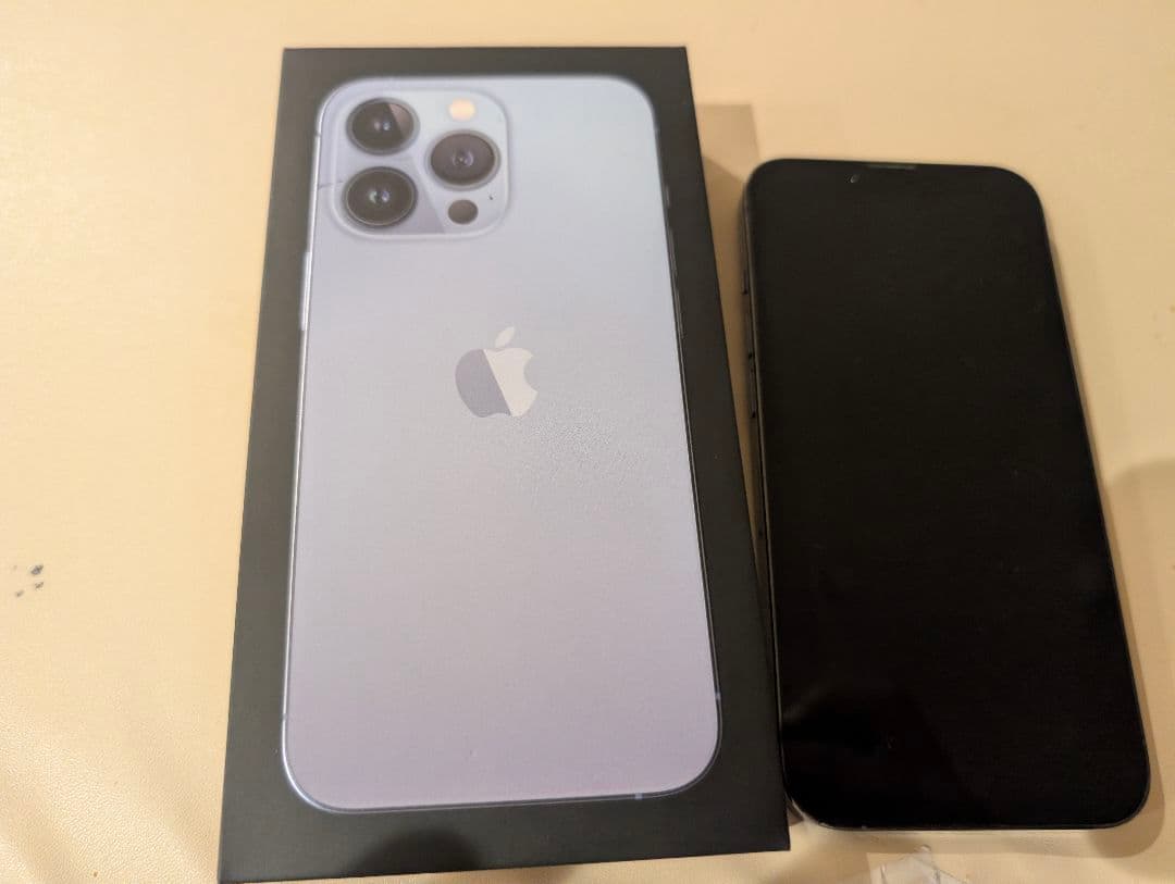 秋*様 Apple iPhone 13 Pro 256GB シエラブルー 本体