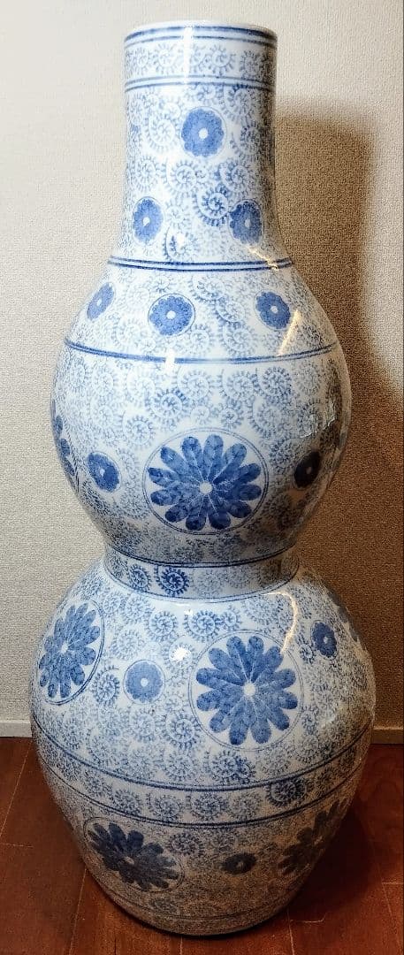 定価138000円 　最高級　有田焼　大壺　高さ約78cm　特価