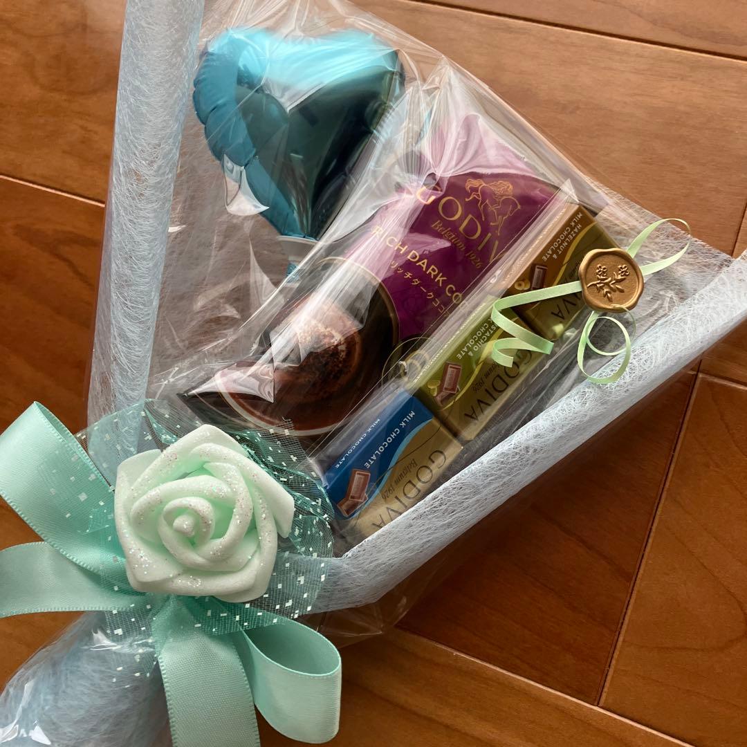 こいも様オーダー品　バルーンブーケ　お菓子ブーケ　GODIVA
