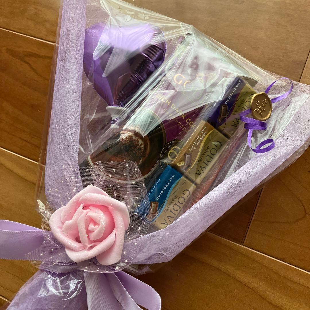 こいも様オーダー品　バルーンブーケ　お菓子ブーケ　GODIVA