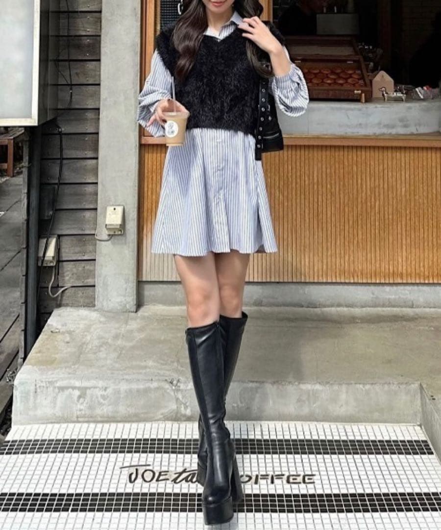 新品 ロイヤルパーティー ニットベスト付くびれるストライプシャツワンピース F