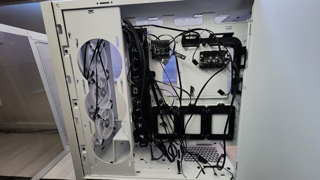 CORSAIR iCUE 5000X RGB QL Edition　ジャンク品