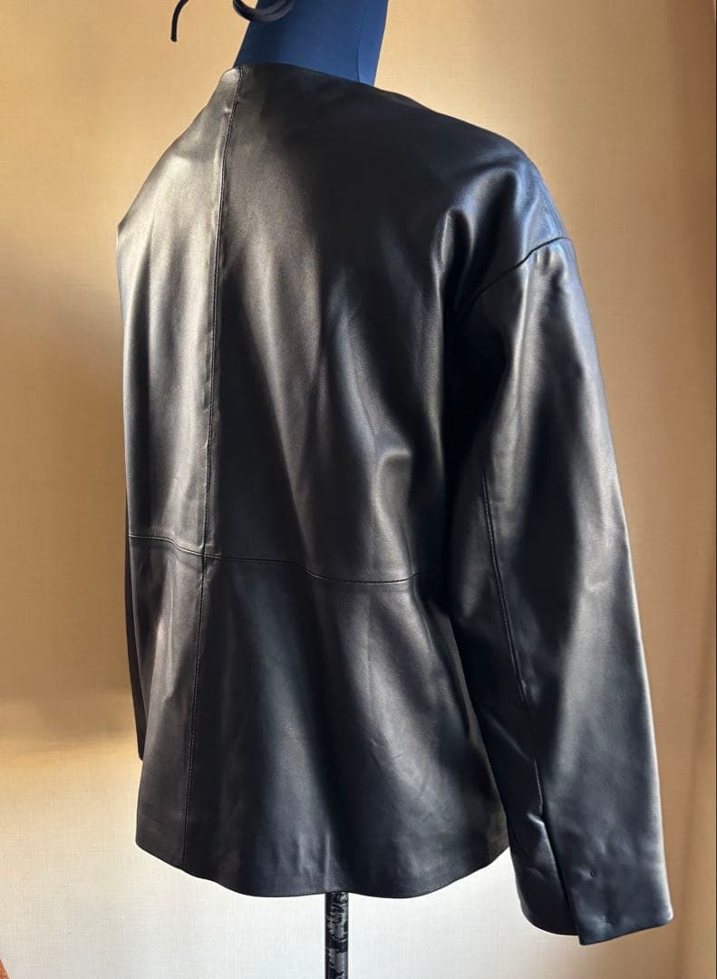 LYBY LYCKA 羊革ノーカラーレザージャケット 11AR ブラック 軽量