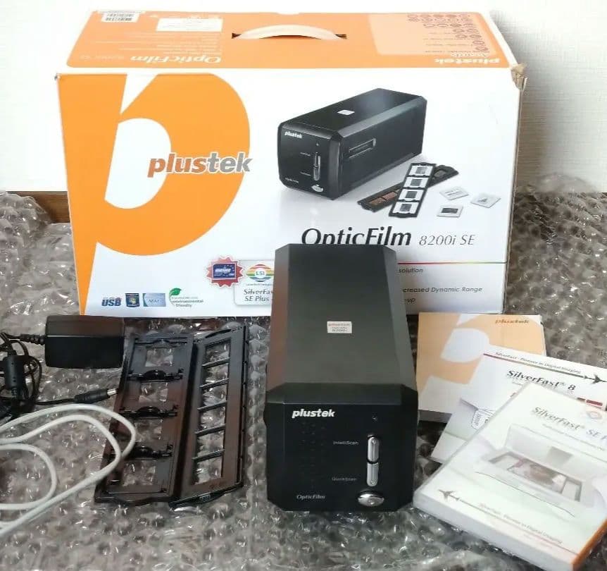 PLUSTEK Optic Film 8200 i SE フィルム スキャナー