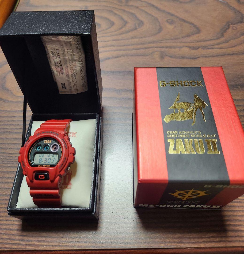 G-SHOCK ZAKU II レッド腕時計