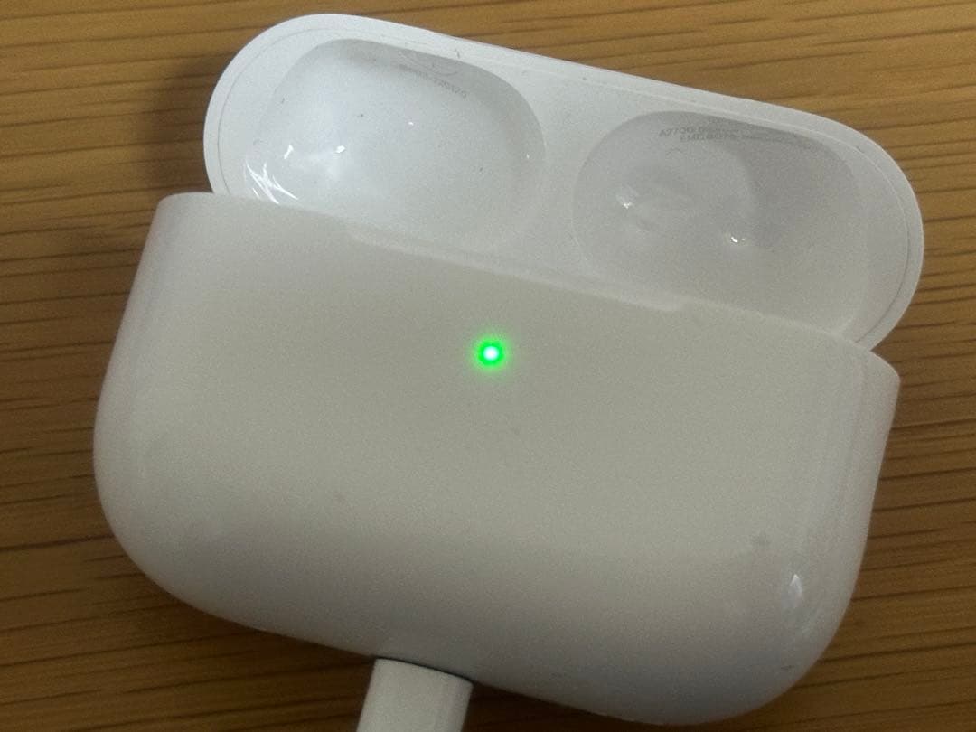 【美品】 Apple AirPods Pro２ (Lightning）