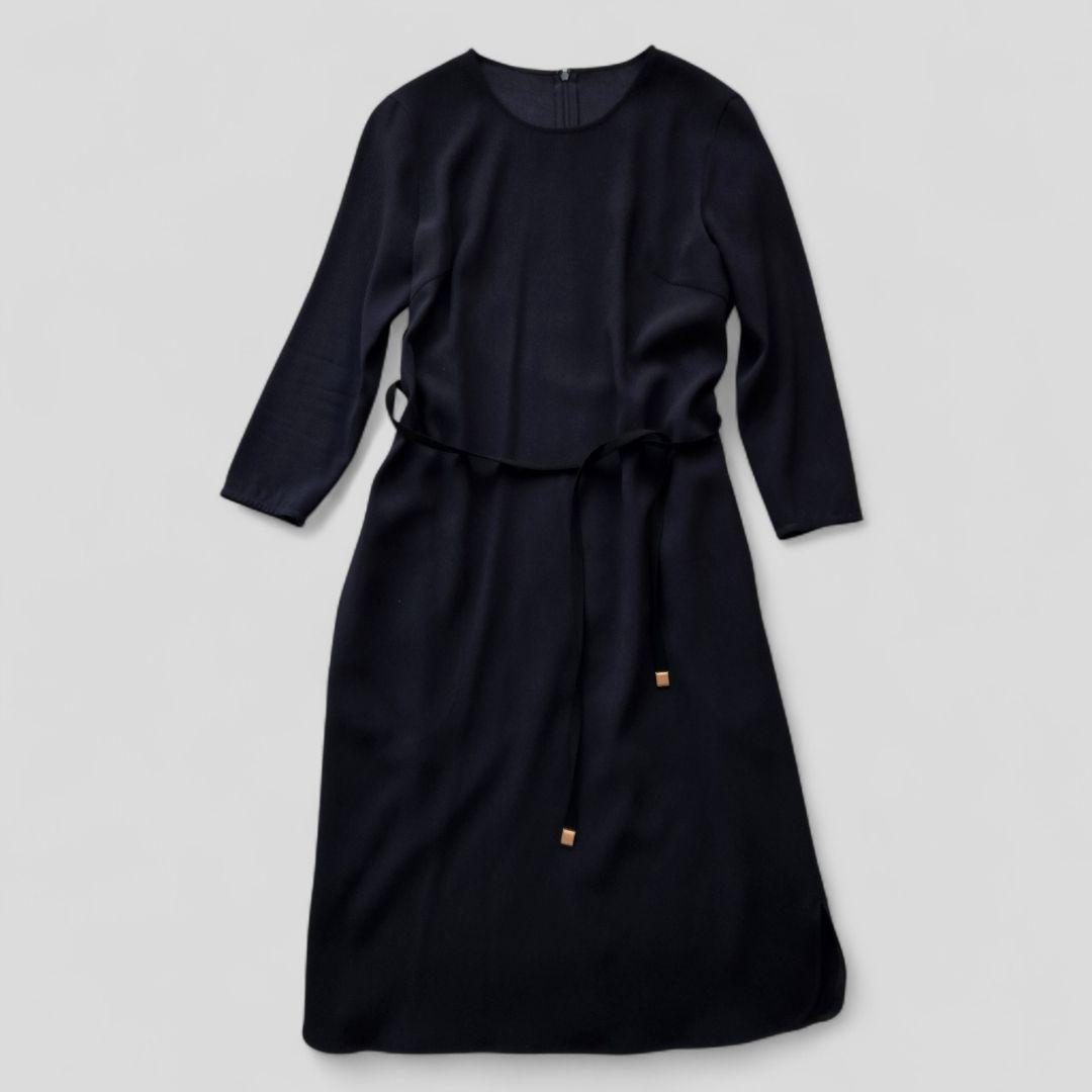 BEIGE, CINDY ワンピース バックサテン 【洗える】クリーニング済み