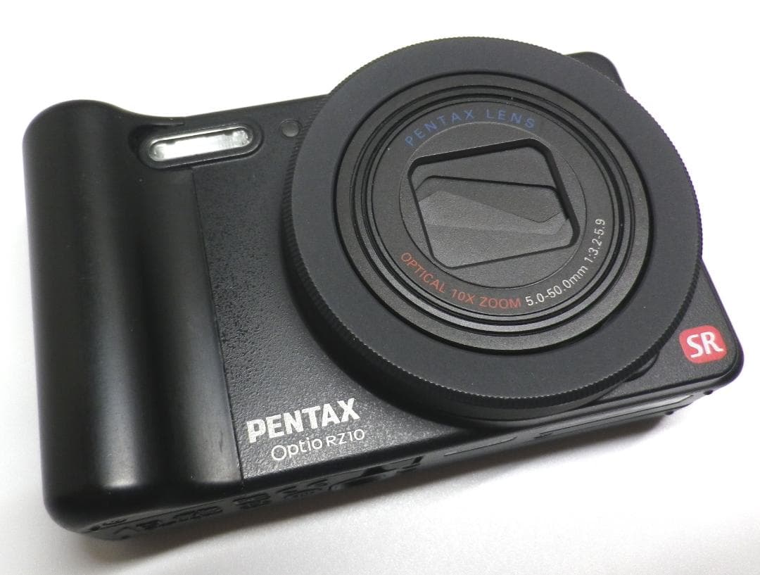 PENTAX Optio RZ10 本体と付属品