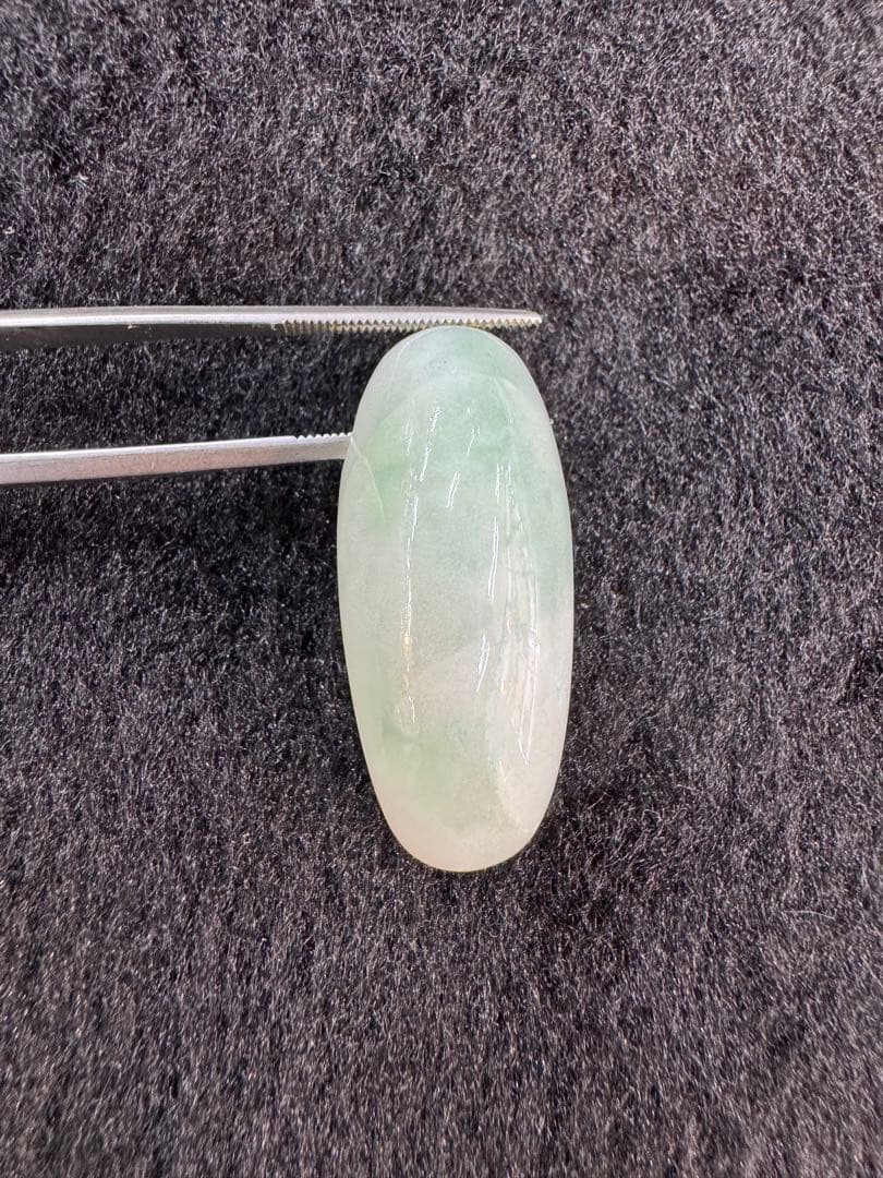 糸魚川翡翠　勾玉AA あ い2点