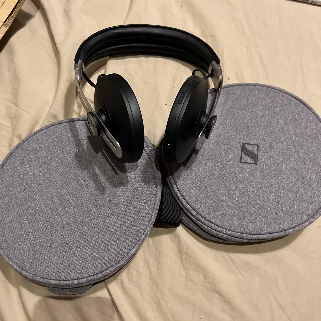 ワイヤレスヘッドホン sennheiser 耳当てなし
