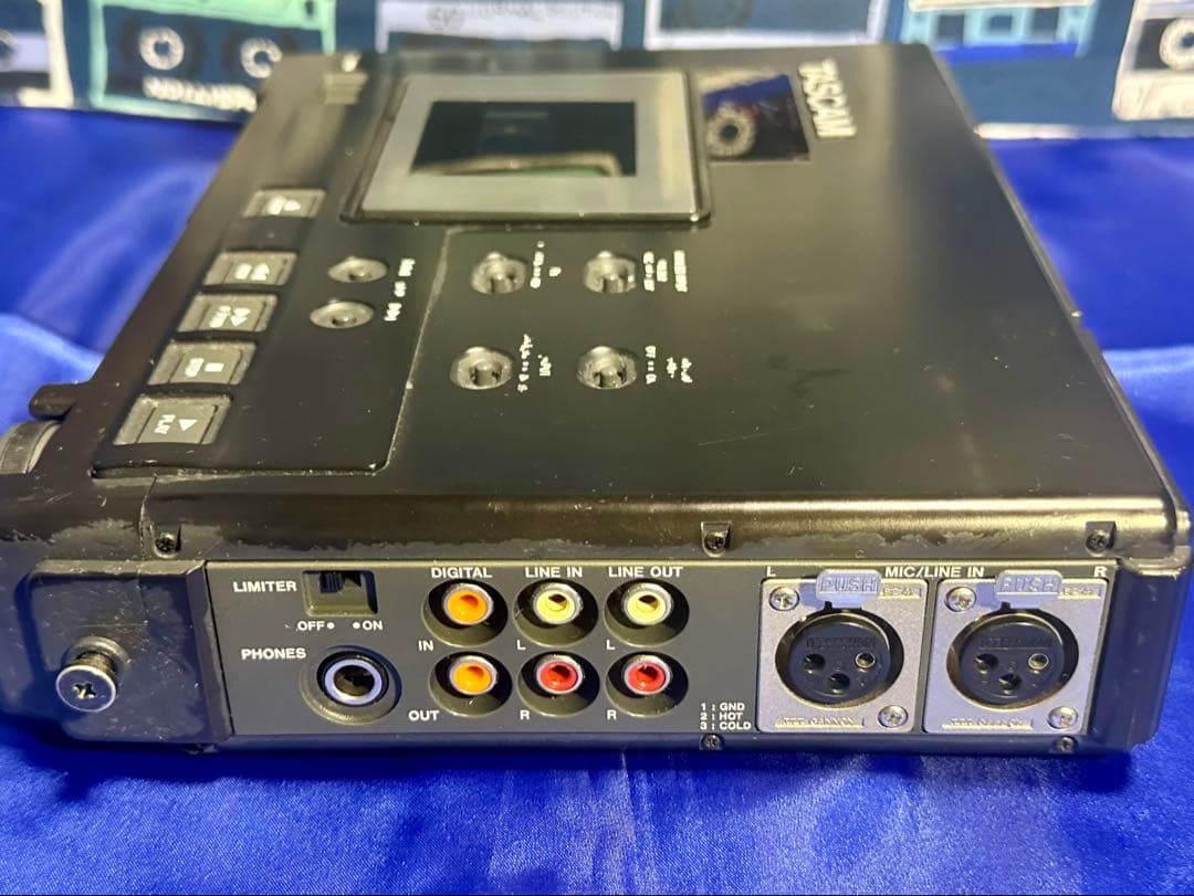 TASCAM プロ用ポータブルDATの名機　DA-P1 本体＋電源アダプター