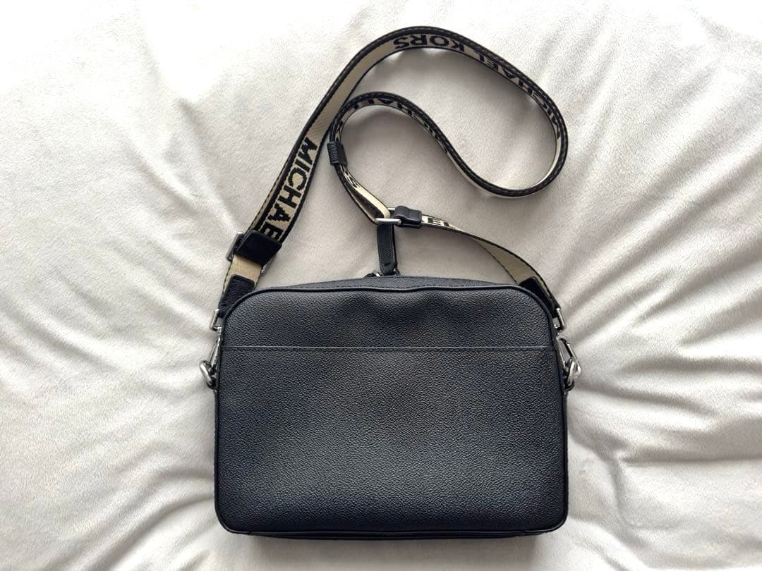 マイケルコース　MICHAEL KORS ショルダーバッグ　メンズ　ブラック