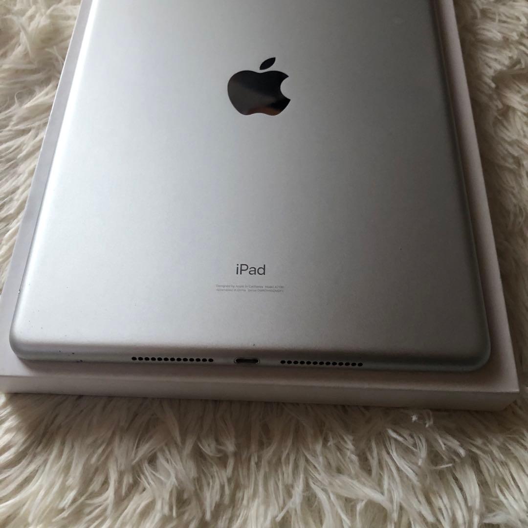 【完動品】iPad 第7世代 32GB SIMフリー【すぐ発送】