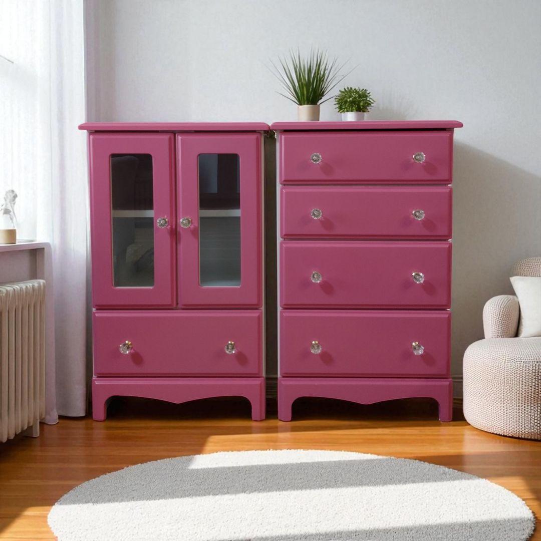 ピンキーライティング　アルファタカバ　ピンクの木製チェスト タンス　箪笥