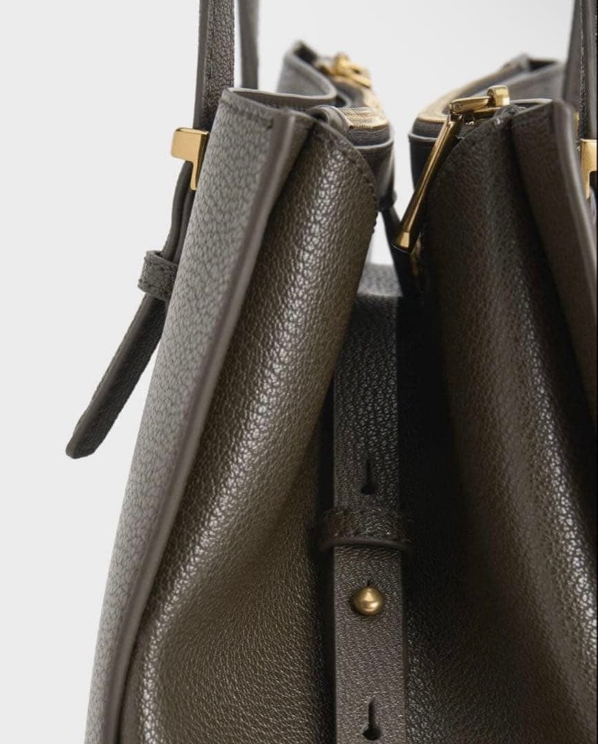 【美品】CHARLES & KEITH クラシックダブルハンドルトートバッグ