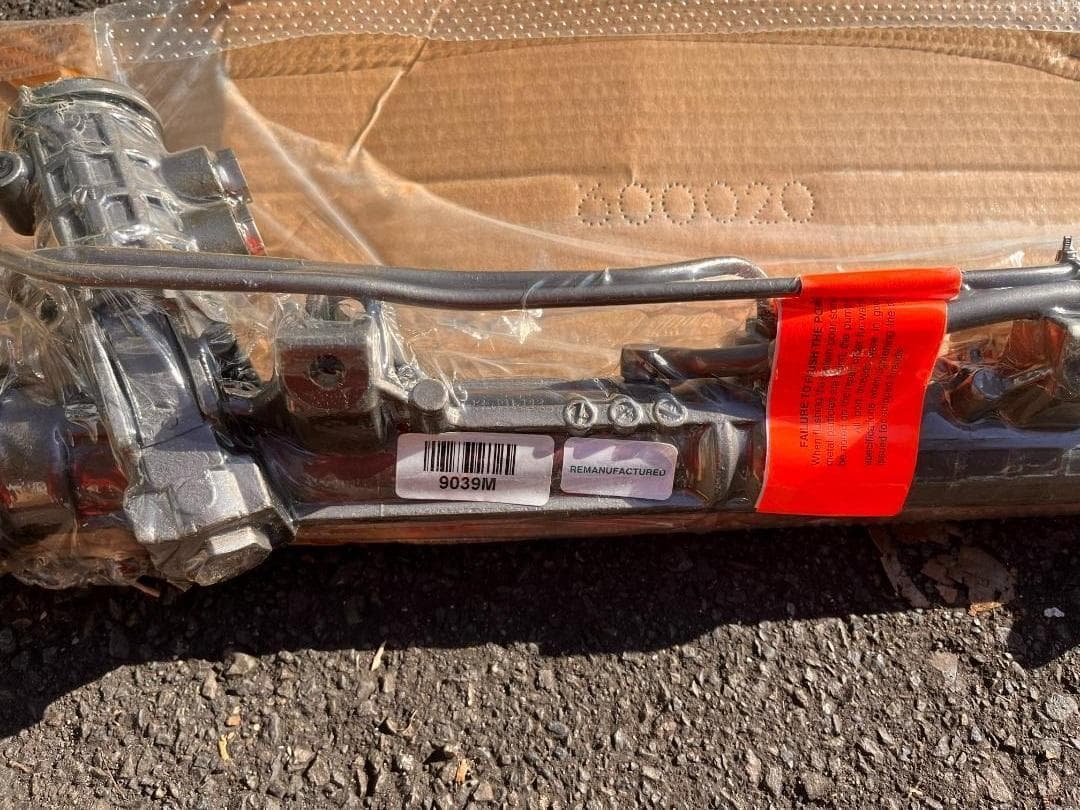 ＢＭＷ　Ｅ３０型　３シリーズ　左ハンドル用ラックアンドピニオン